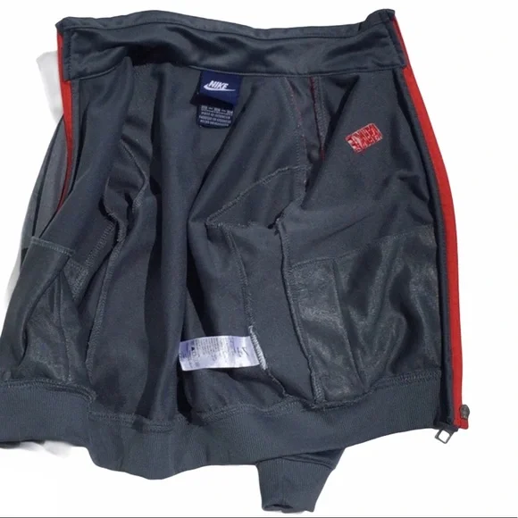 Nike Zip up Kids Jacket Gray/Red Size 18 month - Picture 8 of 8